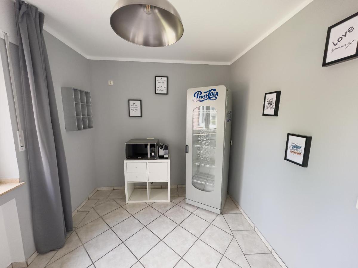 Ferienwohnung Ruhiges Juwel: Frisch Renoviert 100 Qm Jülich Exterior foto